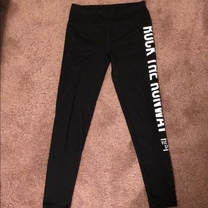 Victoria’s secret yoga pants